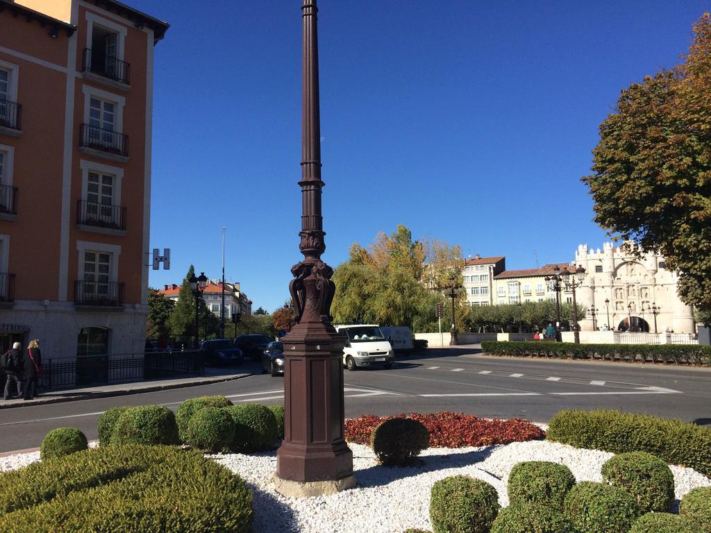 Hotel Via Gotica Burgos Exterior photo